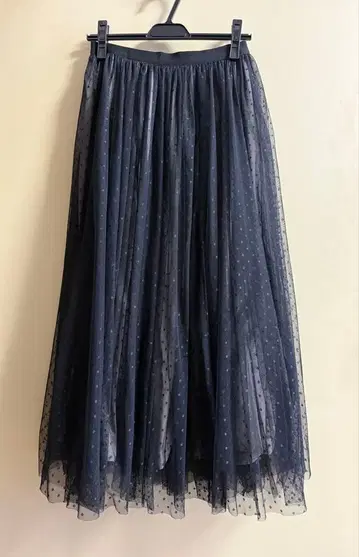 NATURAL BEAUTY BASIC 도트 무늬 튤 볼륨 스커트