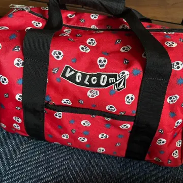 VOLCOM 스컬 패턴 보스턴 백