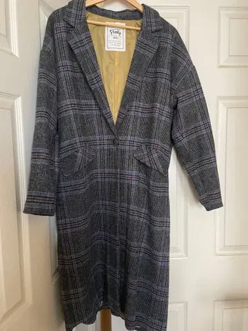 체크 무늬 롱 코트 그레이 계열