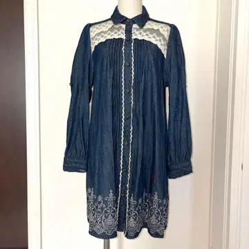 엑시즈팜 자수가 귀여운 데님 셔츠 원피스