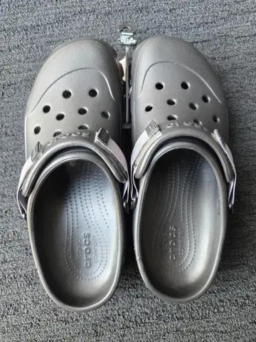 [미사용 새상품] Crocs 오프로드 스포츠 크로그 블랙 m10/w12