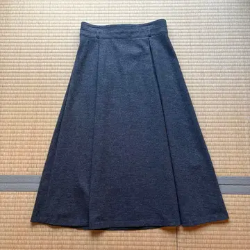 UNTITLED 그레이 플레어 스커트 사이즈 2