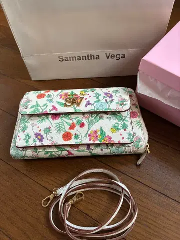 사만다 베가 숄더 파우치