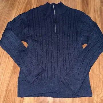 네이비 케이블 니트 하프 지퍼 스웨터