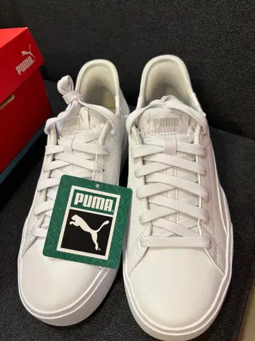 PUMA 화이트 스니커즈 이지인 23cm