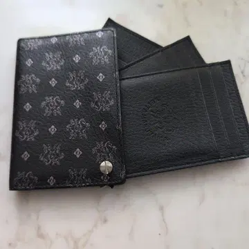 케이타 마루야마 블랙 컬러 가죽 카드 케이스