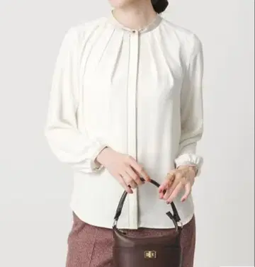 유나이티드 애로우즈 바이컬러 파이핑 블라우스