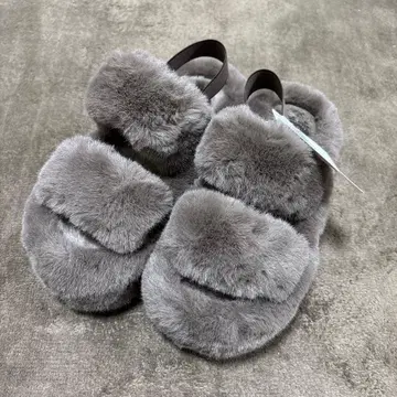 [미사용 새상품] 시마무라 베이지 퍼 샌들 M사이즈