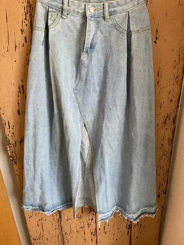 라이트 블루 데님 A라인 롱 스커트