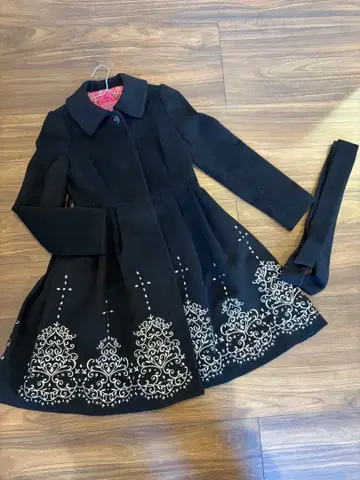 도리걸 바이 안나수이 비쥬 자수 코트 사이즈 1