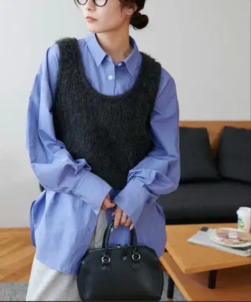 DISCOAT 샤기 U넥 베스트 그레이