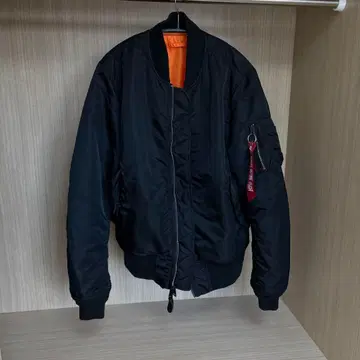 블랙 MA-1 플라이트 자켓 오렌지 라이닝