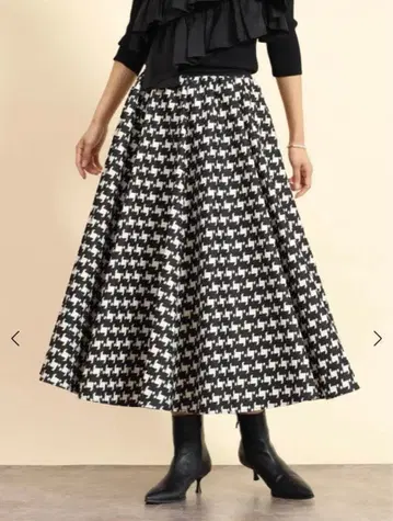 FENNEL 페넬 플로키 하운드투스 체크 패턴 플레어 스커트