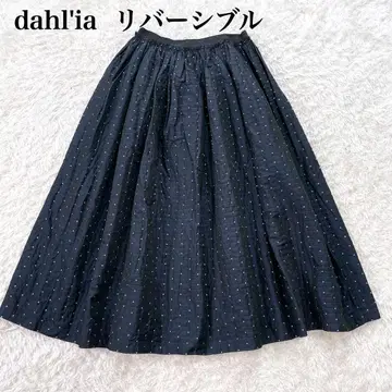새상품급 dahl ia 달리아 리버서블 플레어 스커트 도트 네이비