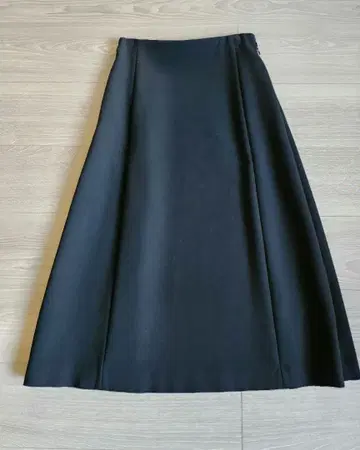 Theory 블랙 플레어 스커트 사이즈 00