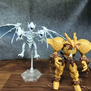 유희왕 프라모델 블루아이즈 얼티밋 드래곤과 엑조디아