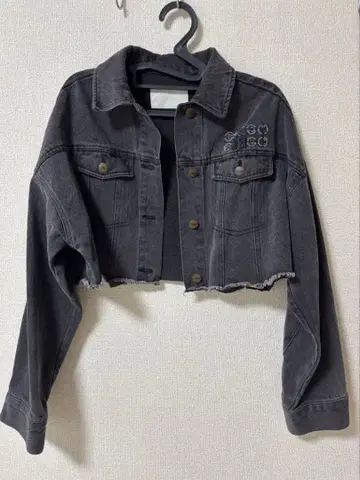 Chico 컷오프 숏 데님 자켓