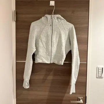 룰루레몬 후드 부착 그레이 크롭 후드티