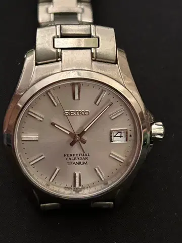 세이코 퍼페추얼 캘린더 티타늄 쿼츠 벨트 오리지널