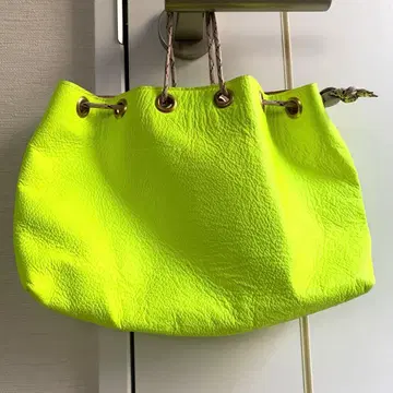 유이치 타치야마 미니 백 네온 컬러