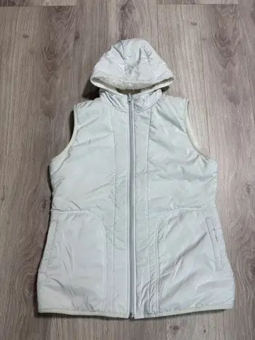 컨디션 최상 Srixon 여성용 리버서블 패딩 베스트 보아 LL