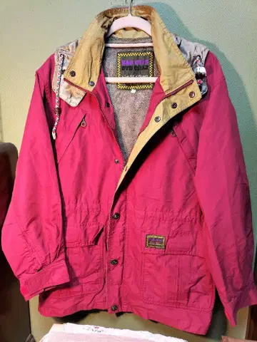 BAD GUYS 후드 부착 마운틴 후드티 S