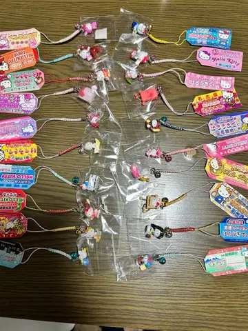 키티 지역 한정 스트랩 20종