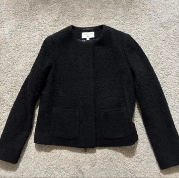 유니클로 CARINE ROITFELD 노카라 자켓 블랙