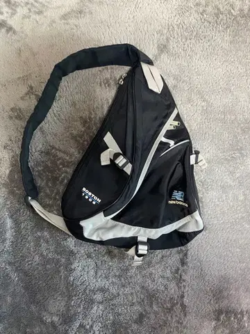 New Balance 숄더백 자수 가방 y2k 테크 00s