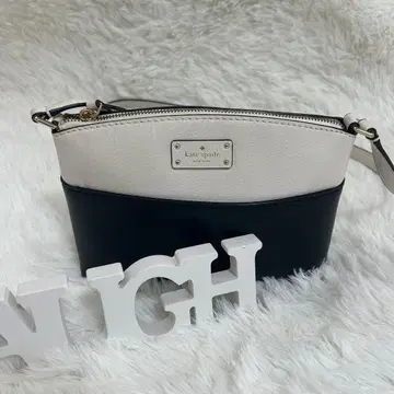 [새상품급] kate spade 숄더백 화이트/블랙