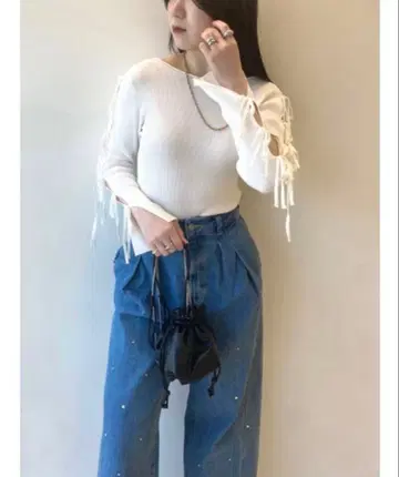 snidel 스나이델 홀 디자인 니트 풀오버 리본 화이트