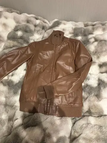 브라운 가죽 스탠드 카라 자켓