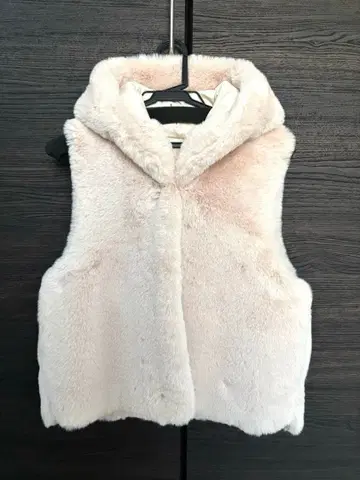 [ 새상품급 ] akiki 에코 퍼 베스트 베이지