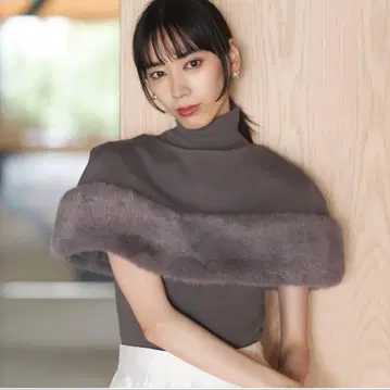 셀포드 퍼 케이프 슬리브리스 니트 36