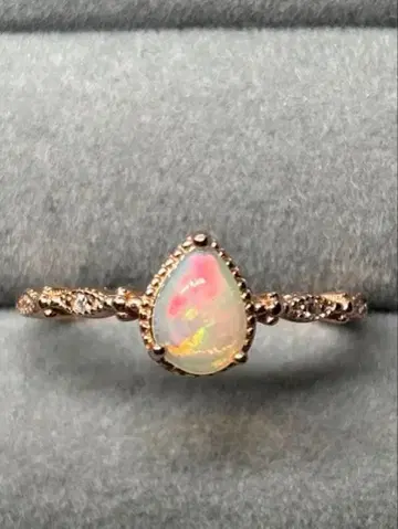 촉촉한 오팔 페어 쉐이프 로즈 골드링