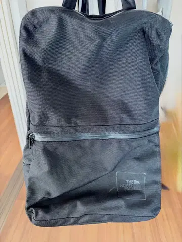 THE NORTH FACE 셔틀 데이팩 백팩 블랙