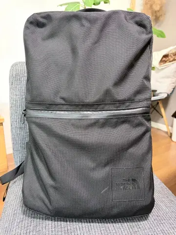 [ 가격 인하 ] THE NORTH FACE 셔틀 데이팩 백팩 블랙