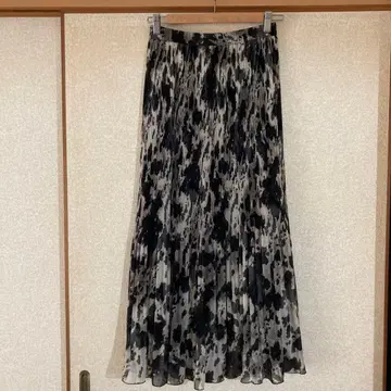 그레디 브릴리언트 레오파드 플리츠 롱 스커트