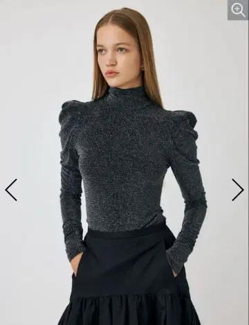 포인트 숄더 글리터 상의