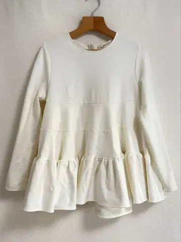 yori 누쿠누쿠 티어드 프릴 블라우스 2023AW 화이트 36 요리