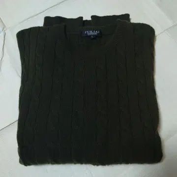 FUSAKI 심희모직 캐시미어 올리브 그린 케이블 니트 스웨터