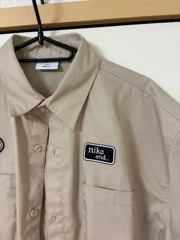 niko and. 반팔 셔츠 Little Coyote