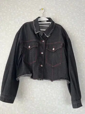 nemne store 배색 스티치 데미지 숏 데님 자켓