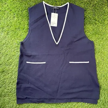 [택 포함] 그린 라벨 릴랙싱 바이컬러 V넥 니트 베스트