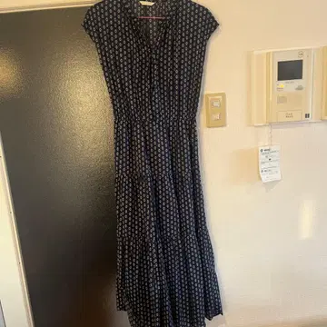 BEAMS 네이비 원피스 버튼 포함