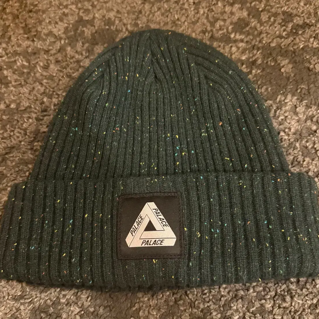 Palace TRI-FERG PATCH BEANIE BLACK TRI FERG PATCH BEANIE | PALACE