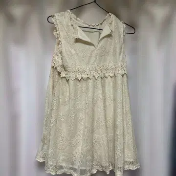 아이보리 레이스 슬리브리스 튜닉