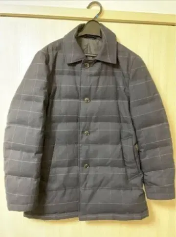 ONLY 그레이 체크 무늬 다운 자켓