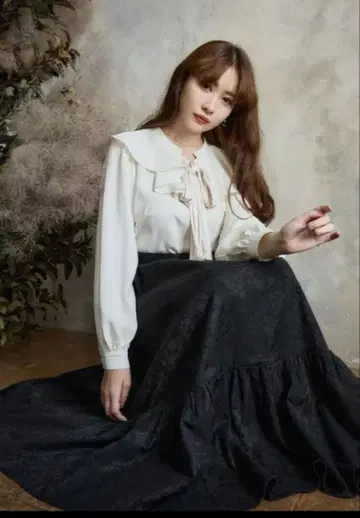 herlipto Floral Jacquard Volume Skir