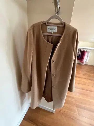 beauty&youth 노카라 코트